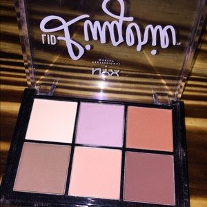Too Faced Makeup - Too Faced Sweet Peach palette + Nyx Lid Lingere Too Faced Makeup - Too Faced Sweet Peach palette + Nyx Lid Lingere
